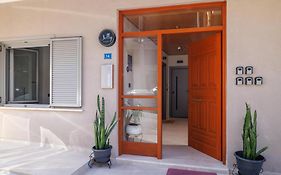 Jolly Suites